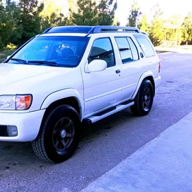 Nissan Pathfinder 2003