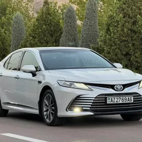 Toyota Camry 2024