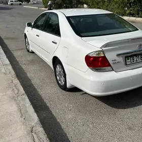 Toyota Camry 2004