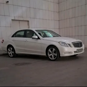 Mercedes-Benz E350 2011