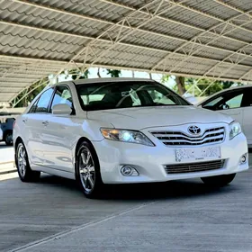 Toyota Camry 2010