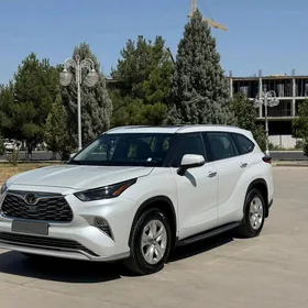 Toyota Highlander 2022