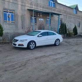 Volkswagen CC 2011