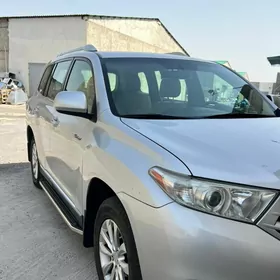 Toyota Highlander 2013