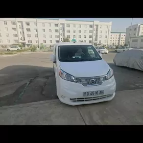 Nissan NV200 2019
