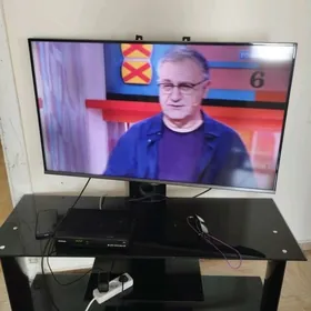 Телевизор "Samsung"