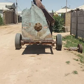 MTZ T-28 1990