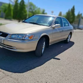 Toyota Camry 2000