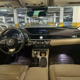 Lexus ES 350 2017