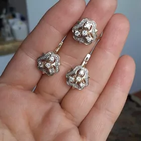 Gyzyl brilliant komplekt