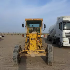 Komatsu D375A-6 2006