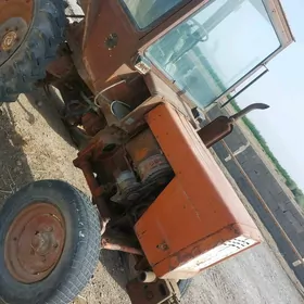 MTZ T-28 2015