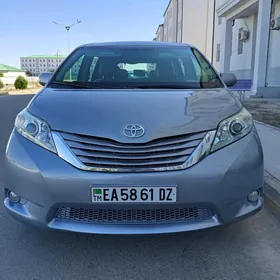Toyota Sienna 2017