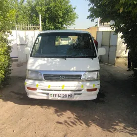 Toyota Hiace 1995
