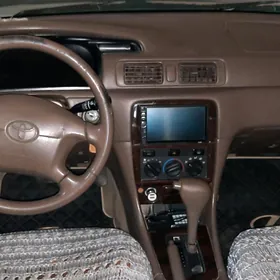 Toyota Camry 2000