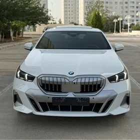 BMW 540 2024