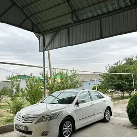 Toyota Camry 2010