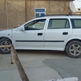 Opel Astra 2000