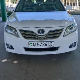 Toyota Camry 2011