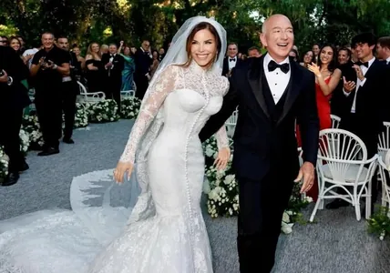 Bezos Wenesiýada «asyryň toýuny» tutdy: dabaralar üçin €50 mln, 200 ýyldyz we şäher üçin $1,12 mlrd
