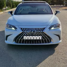 Lexus ES 350 2022