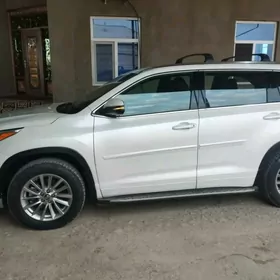 Toyota Highlander 2018