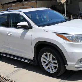 Toyota Highlander 2016