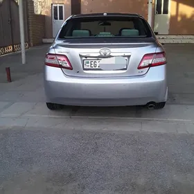 Toyota Camry 2010