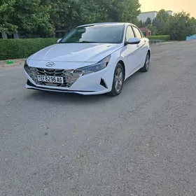 Hyundai Elantra 2021