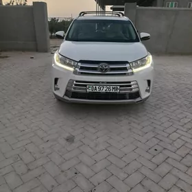 Toyota Highlander 2018