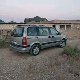 Opel Sintra 1999
