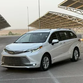Toyota Sienna 2021
