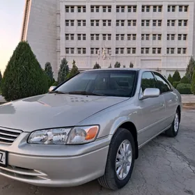 Toyota Camry 2000