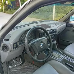 BMW 525 1992