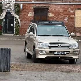 Toyota Land Cruiser 2004