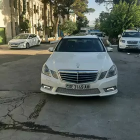 Mercedes-Benz E350 2010