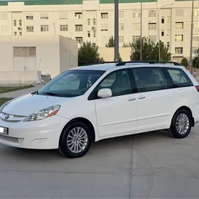 Toyota Sienna 2008