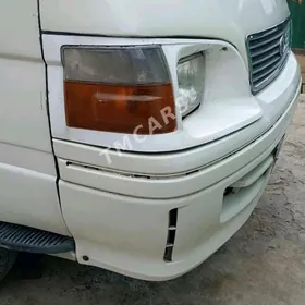 Toyota Hiace 2004