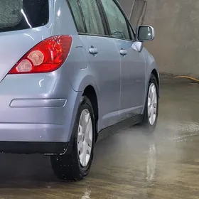 Nissan Versa 2010