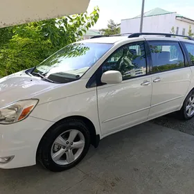 Toyota Sienna 2005
