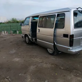 Toyota Hiace 1987