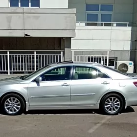 Toyota Camry 2011