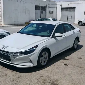Hyundai Elantra 2021