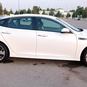 Kia Optima 2020