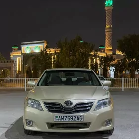 Toyota Camry 2010