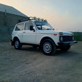 Lada Niva 2002