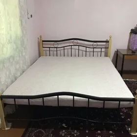 Spalny кровать