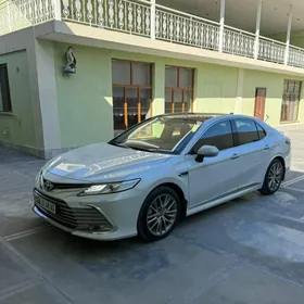 Toyota Camry 2022