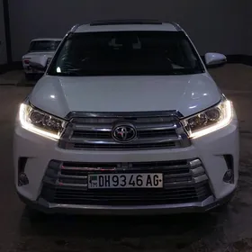 Toyota Highlander 2015