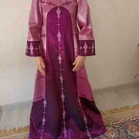 TAÝYN KÖÝNEK
